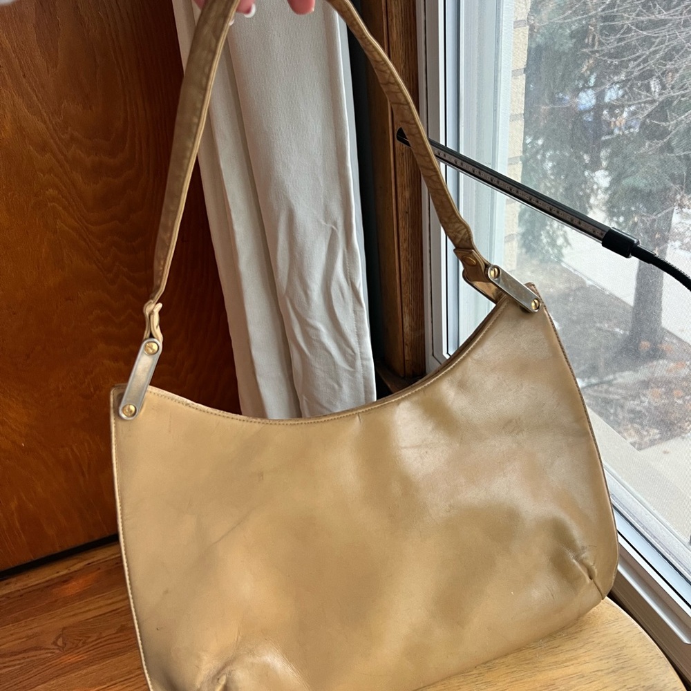 1970s Vintage Nude Faux Leather Shoulder Bag